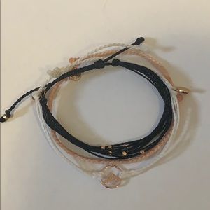 Puravida bracelet bundle NWOT includes 3